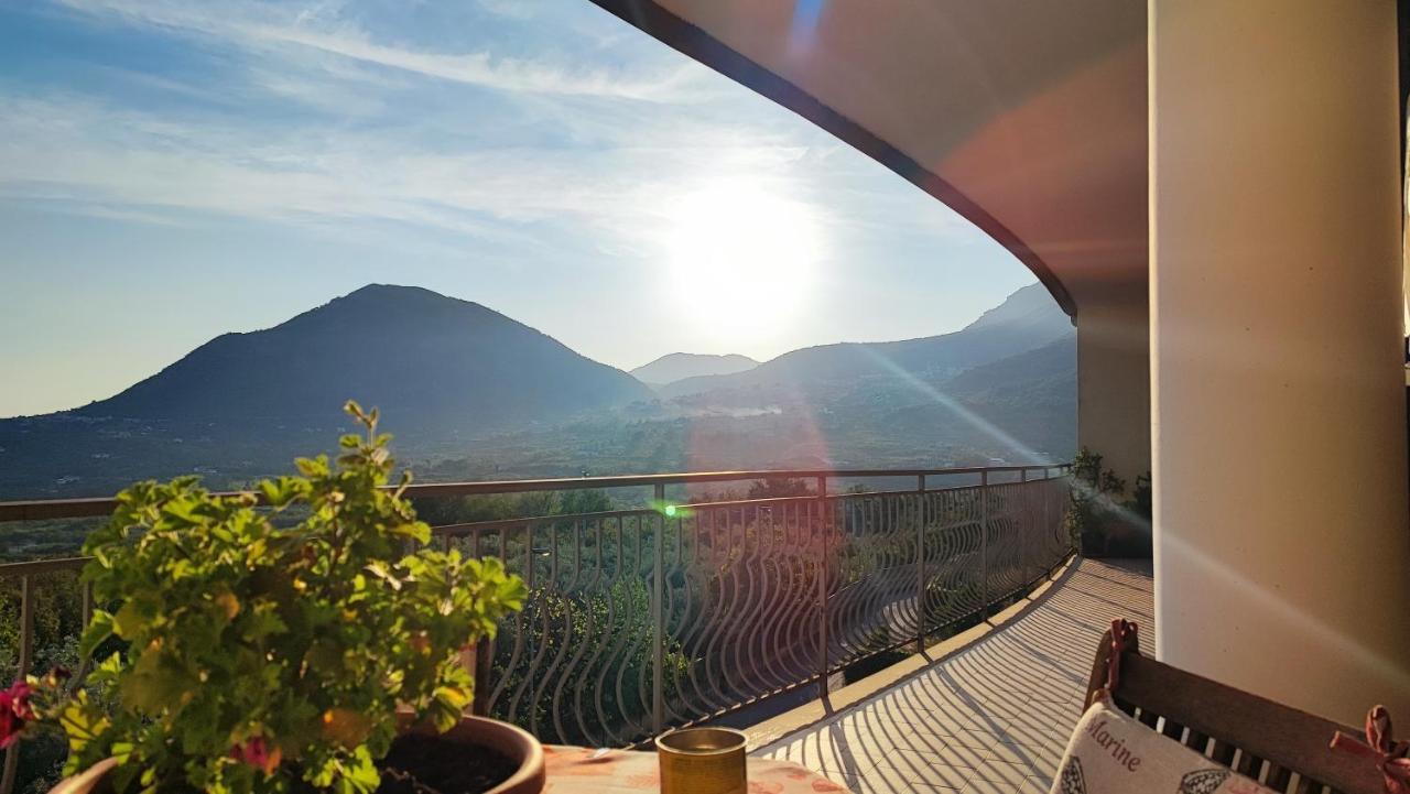 Nickyhouse Holiday Home Giffoni Sei Casali Luaran gambar