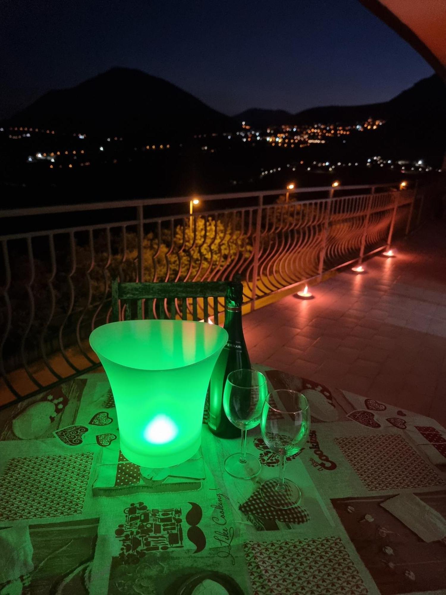 Nickyhouse Holiday Home Giffoni Sei Casali Luaran gambar