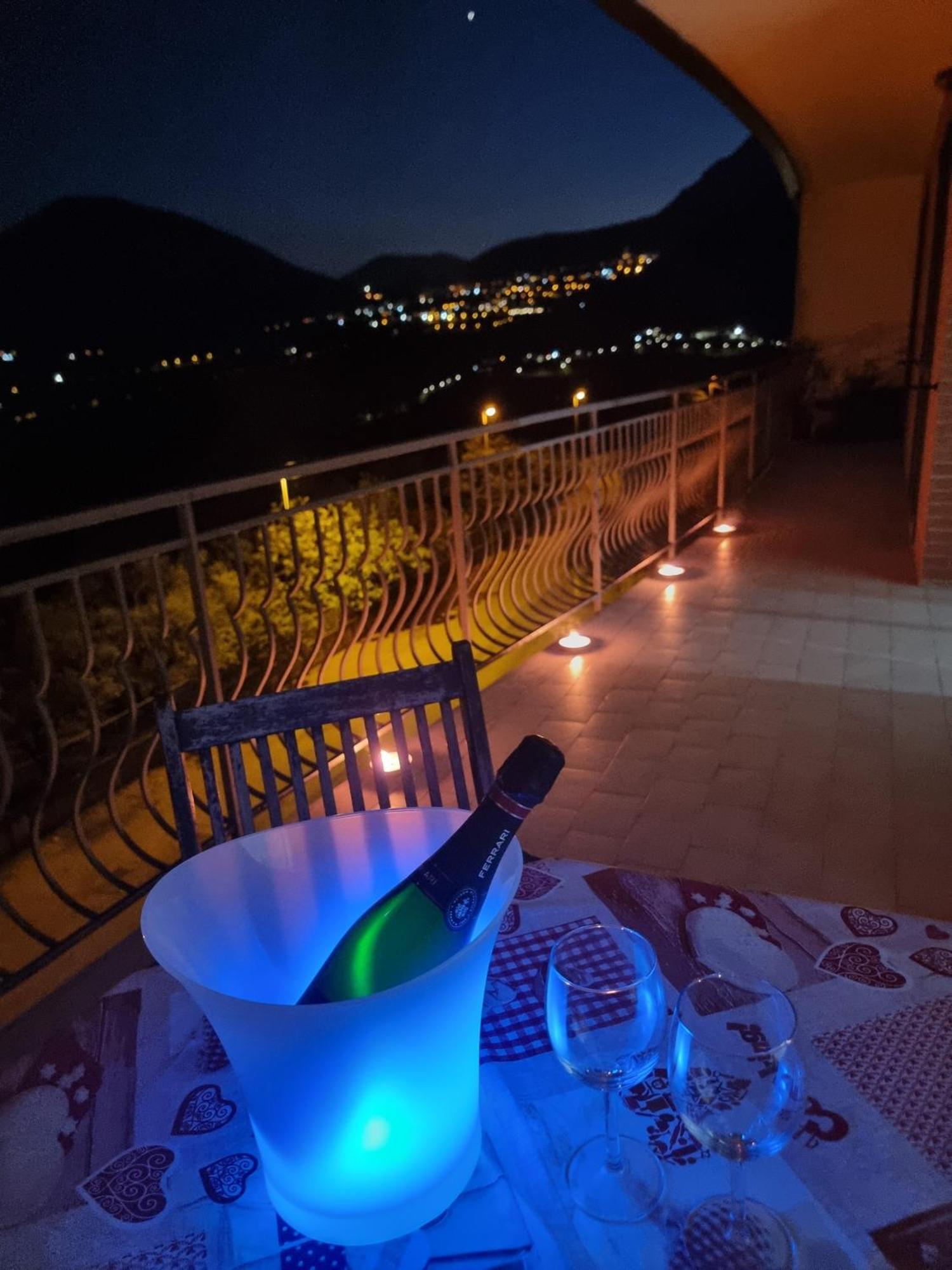 Nickyhouse Holiday Home Giffoni Sei Casali Luaran gambar